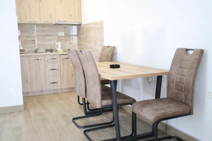Apartments R&M Tivat Extérieur photo