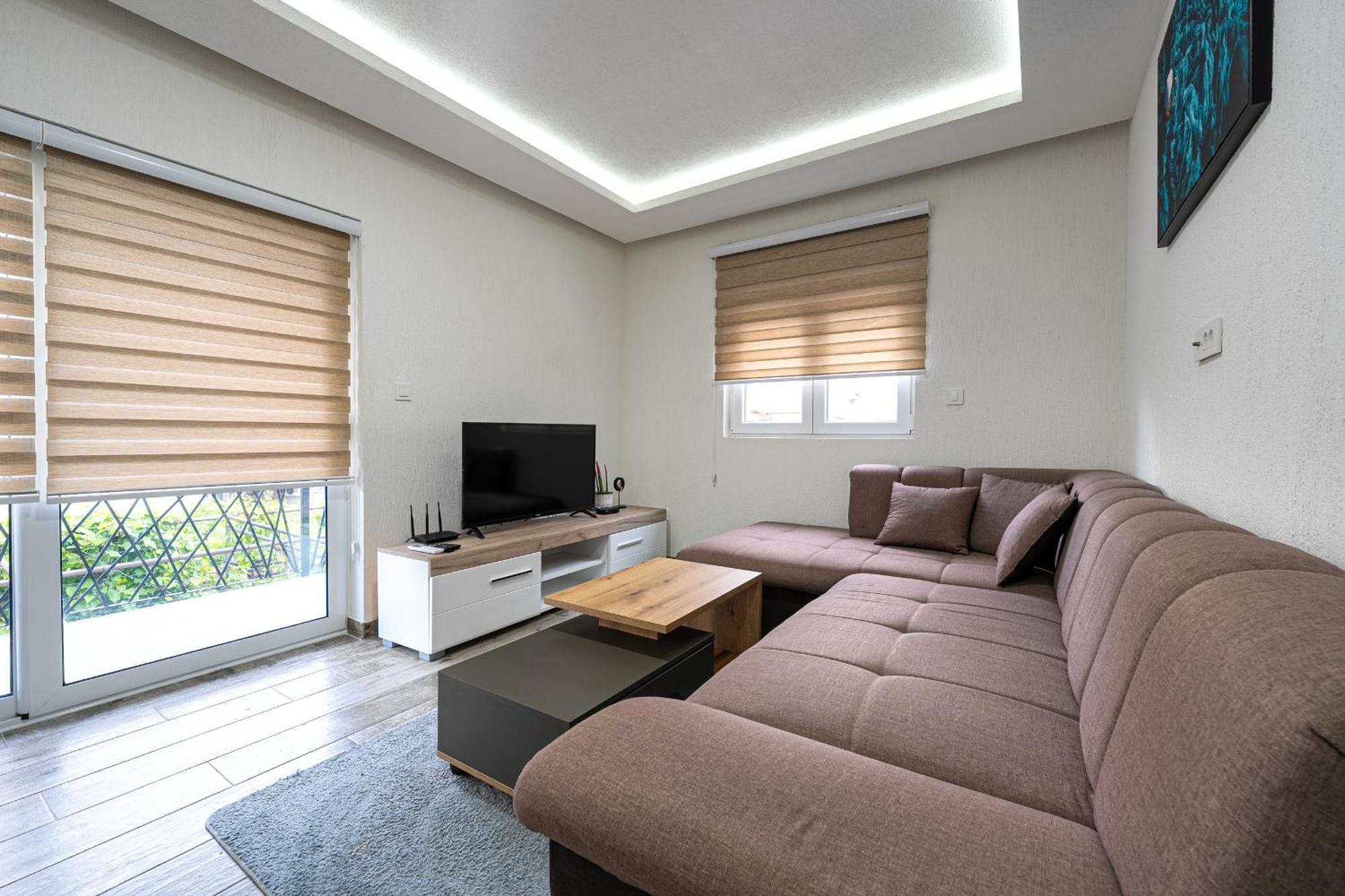 Apartments R&M Tivat Extérieur photo